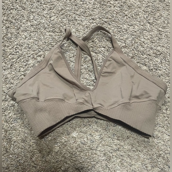Seamless Tan Sports Bra - Picture 2 of 5